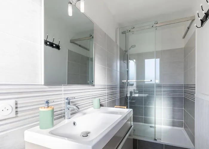 Apartment Coutant-2 By Interhome Royan