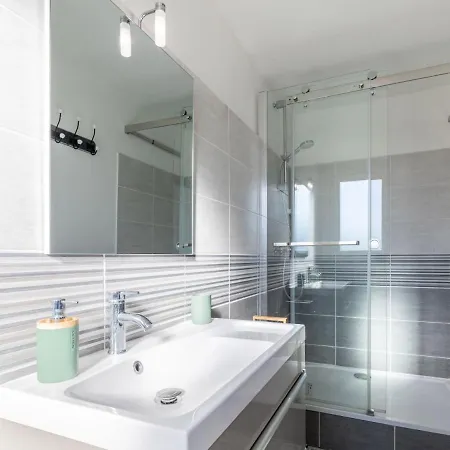 Apartment Coutant-2 By Interhome Royan